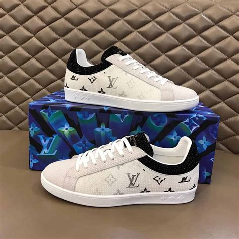 louis vuitton sneakers heren 2017|Louis Vuitton sneakers new collection.